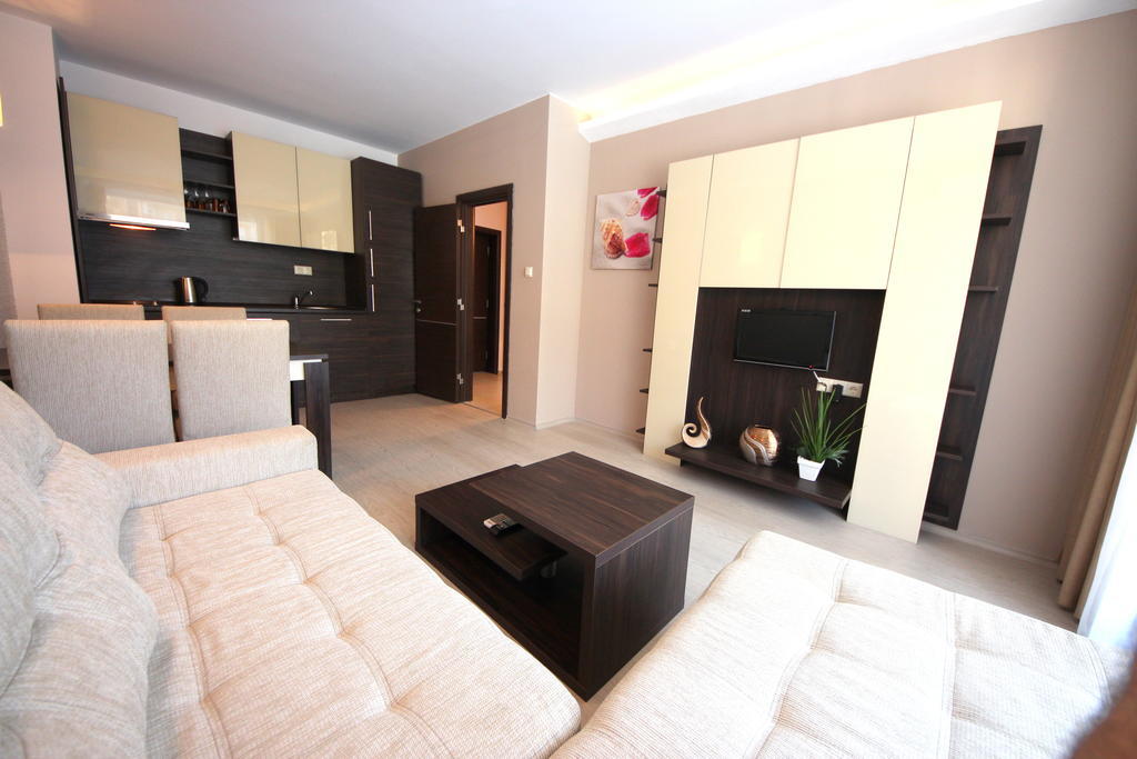 Menada Harmony Suites Apartments Sunny Beach Room photo